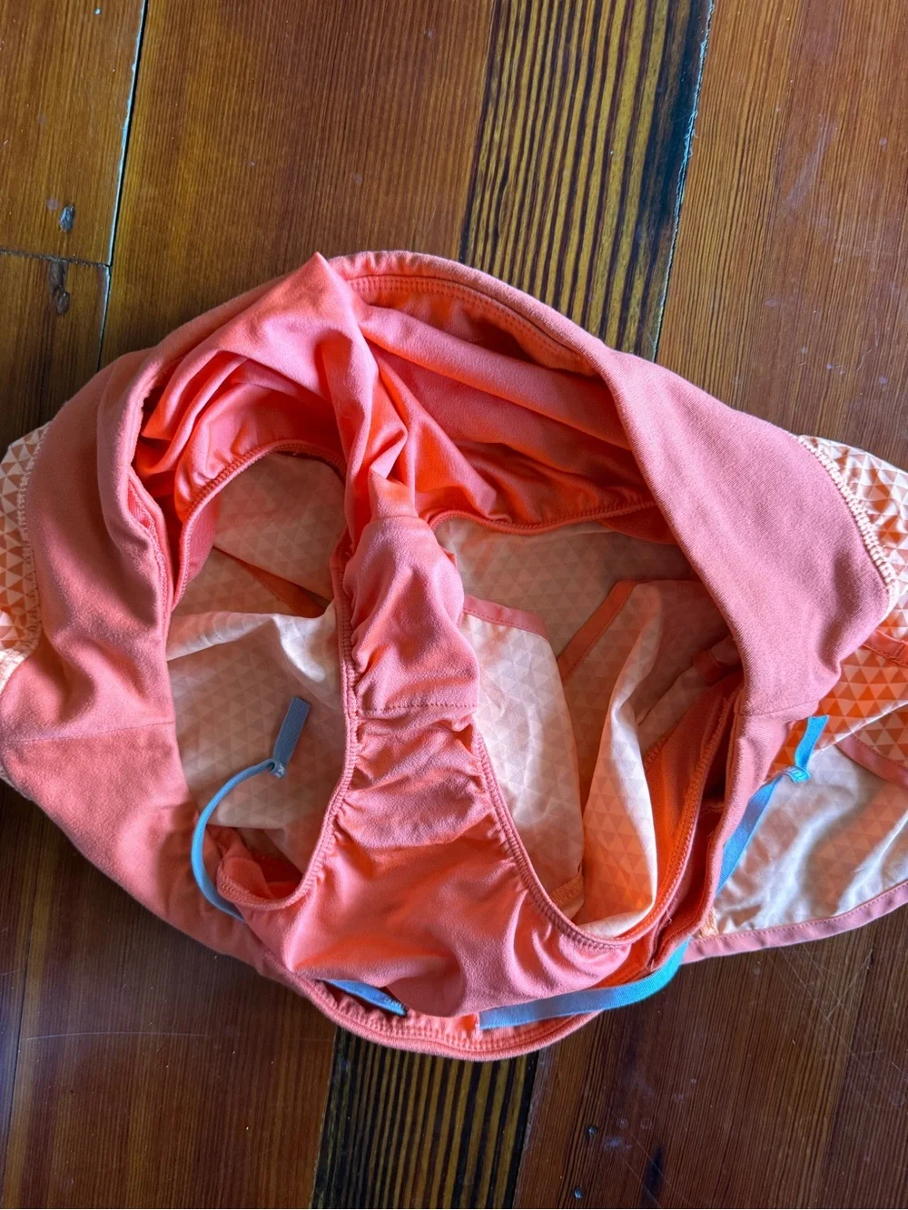 Nike comfort waist running shorts, orange and coral sz L